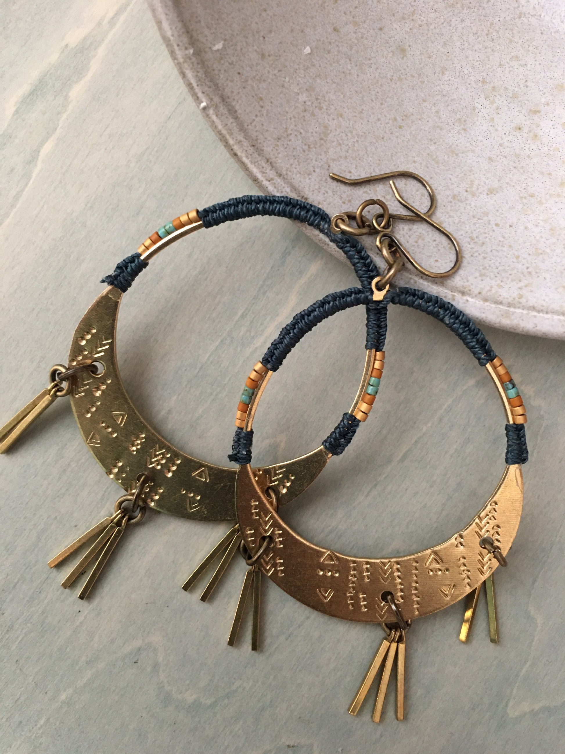 Woven pattern earrings