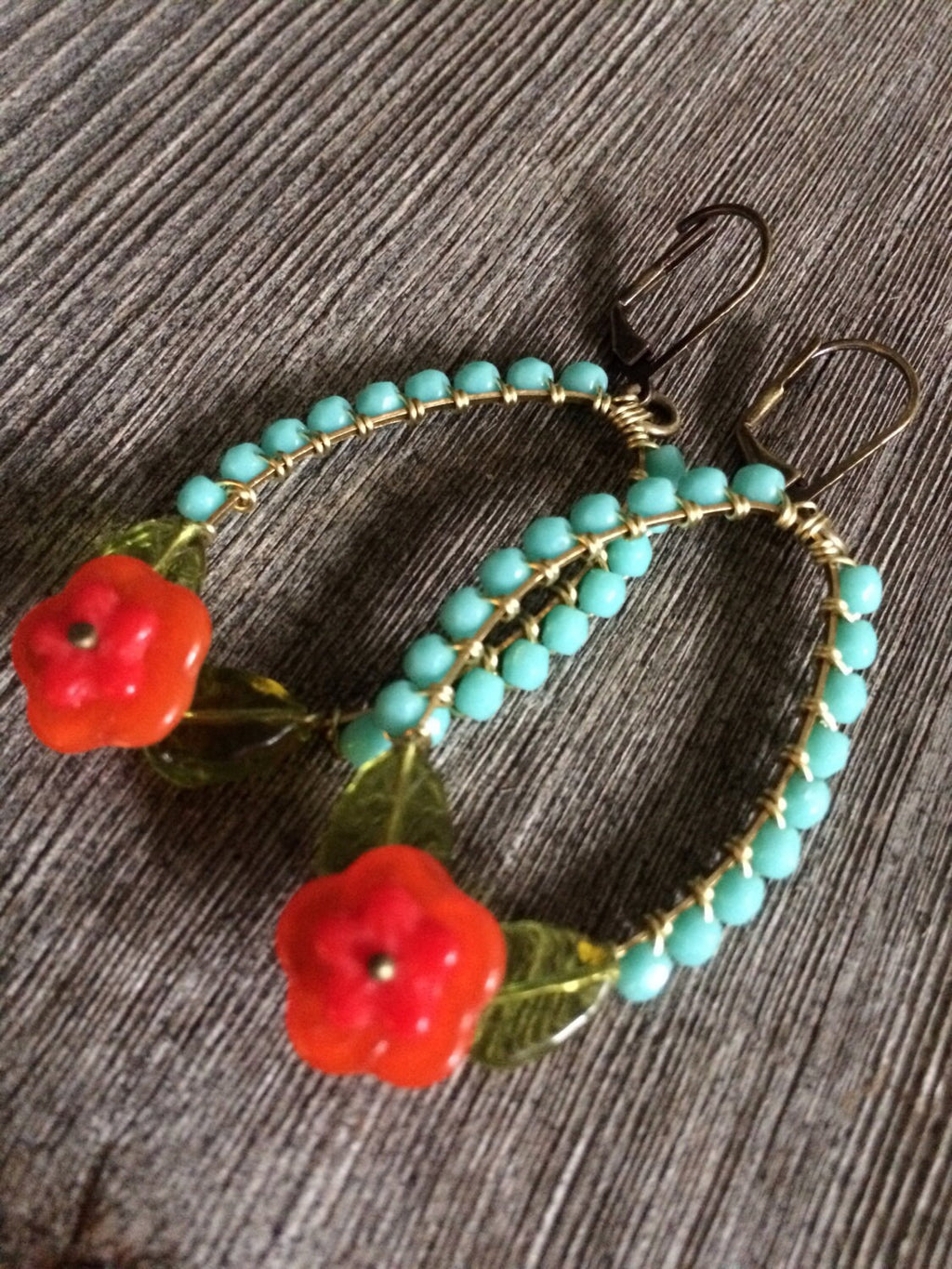 Frida's garden earrings  in  turqouise and red orange