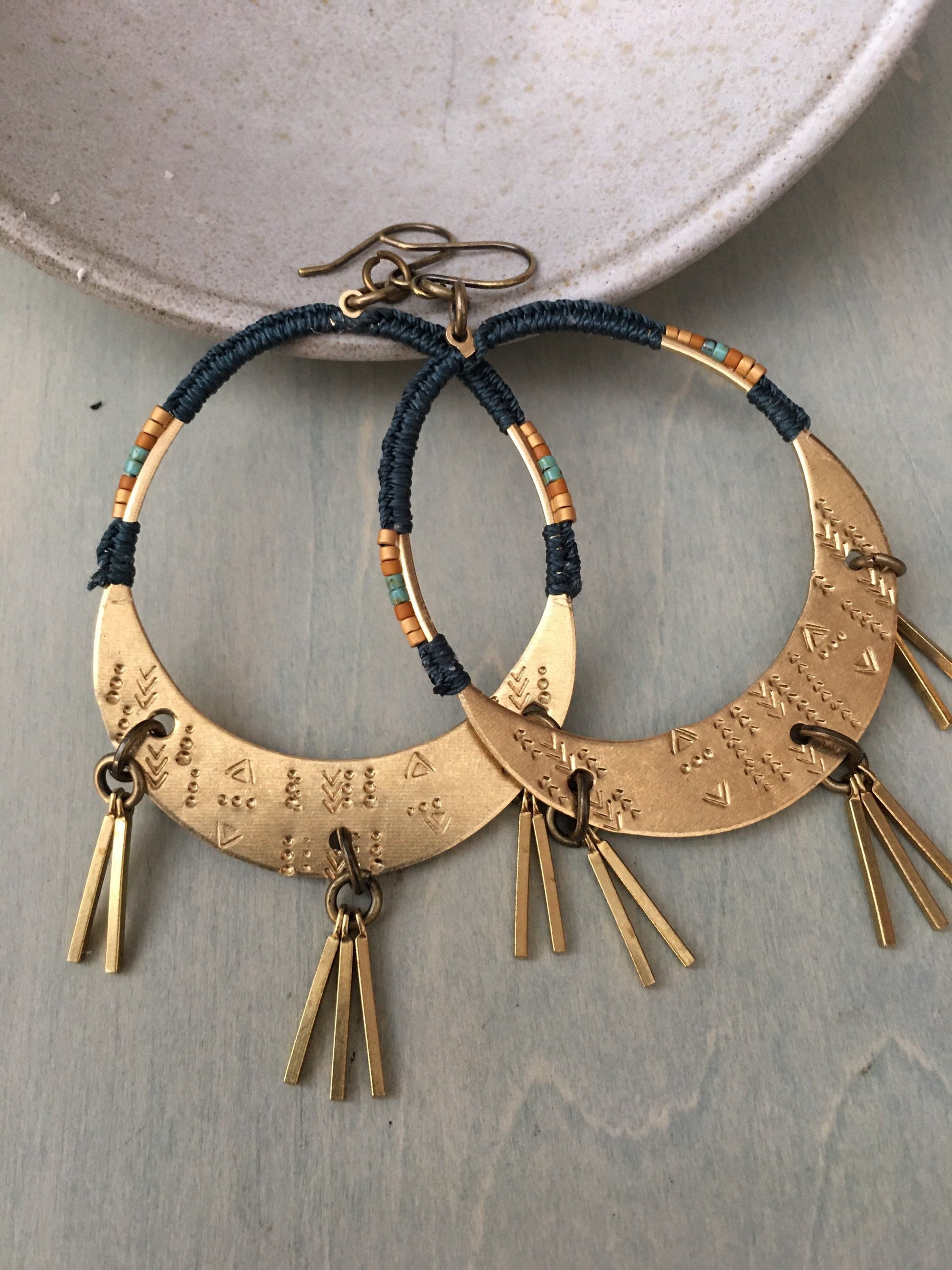 Woven pattern earrings