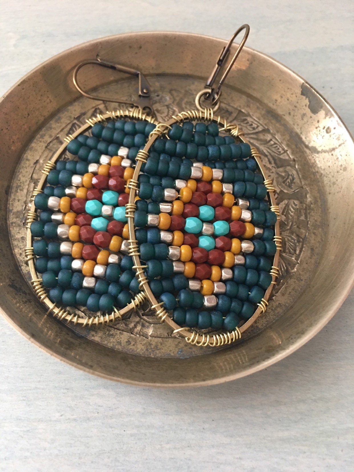 Woven diamond earrings / blue