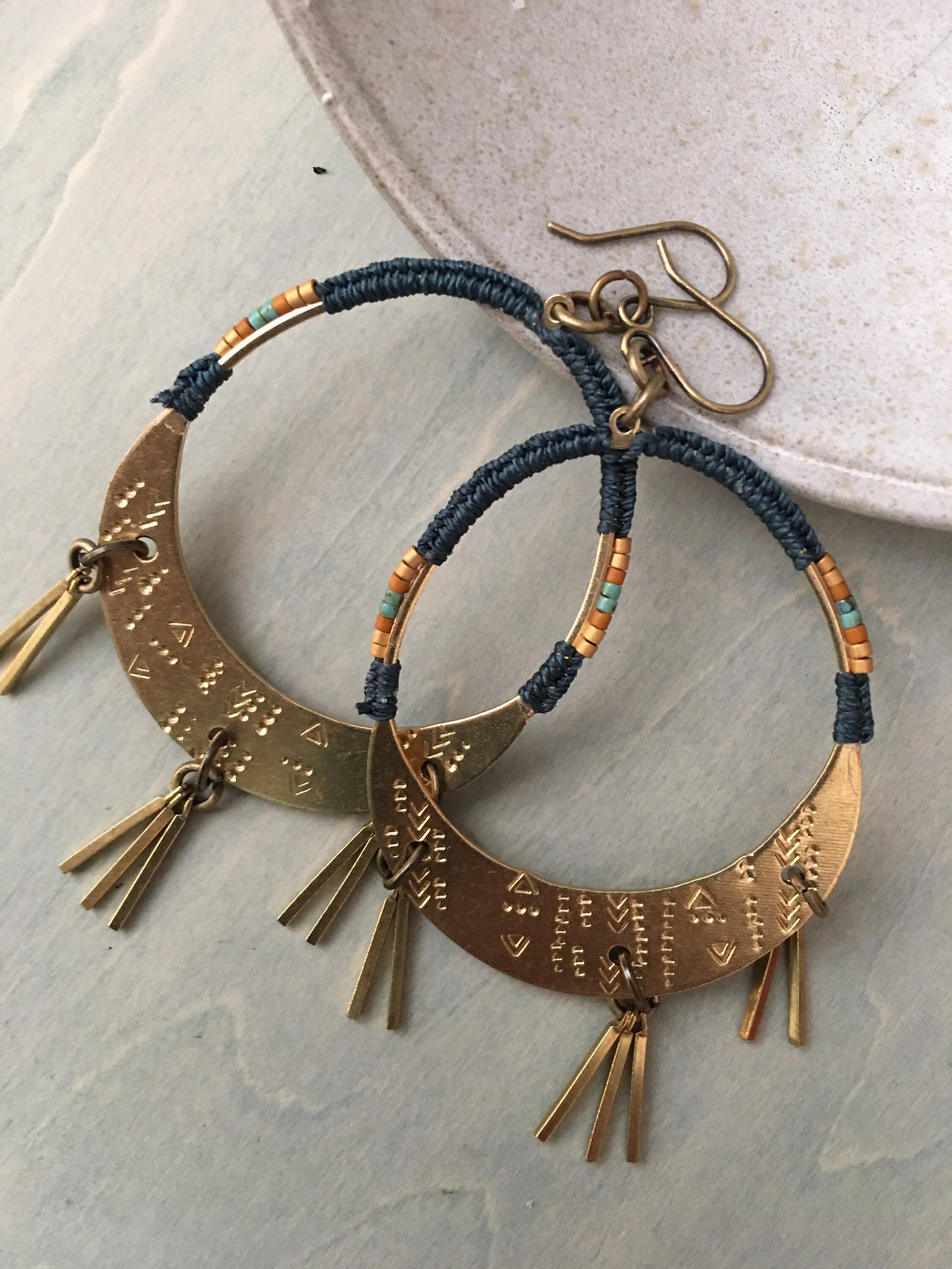 Woven pattern earrings