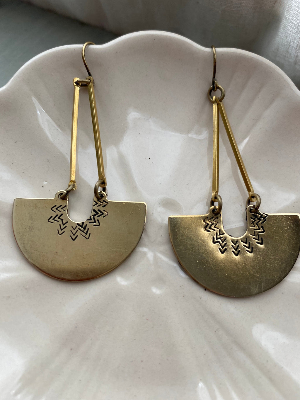 Point the way earrings