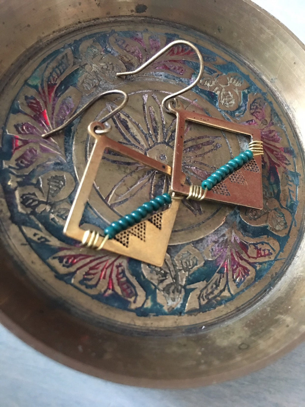 Eye of the storm earrings / green