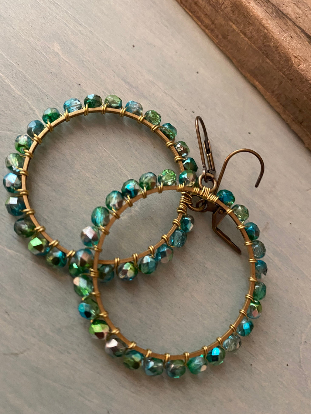 Green sea hoops