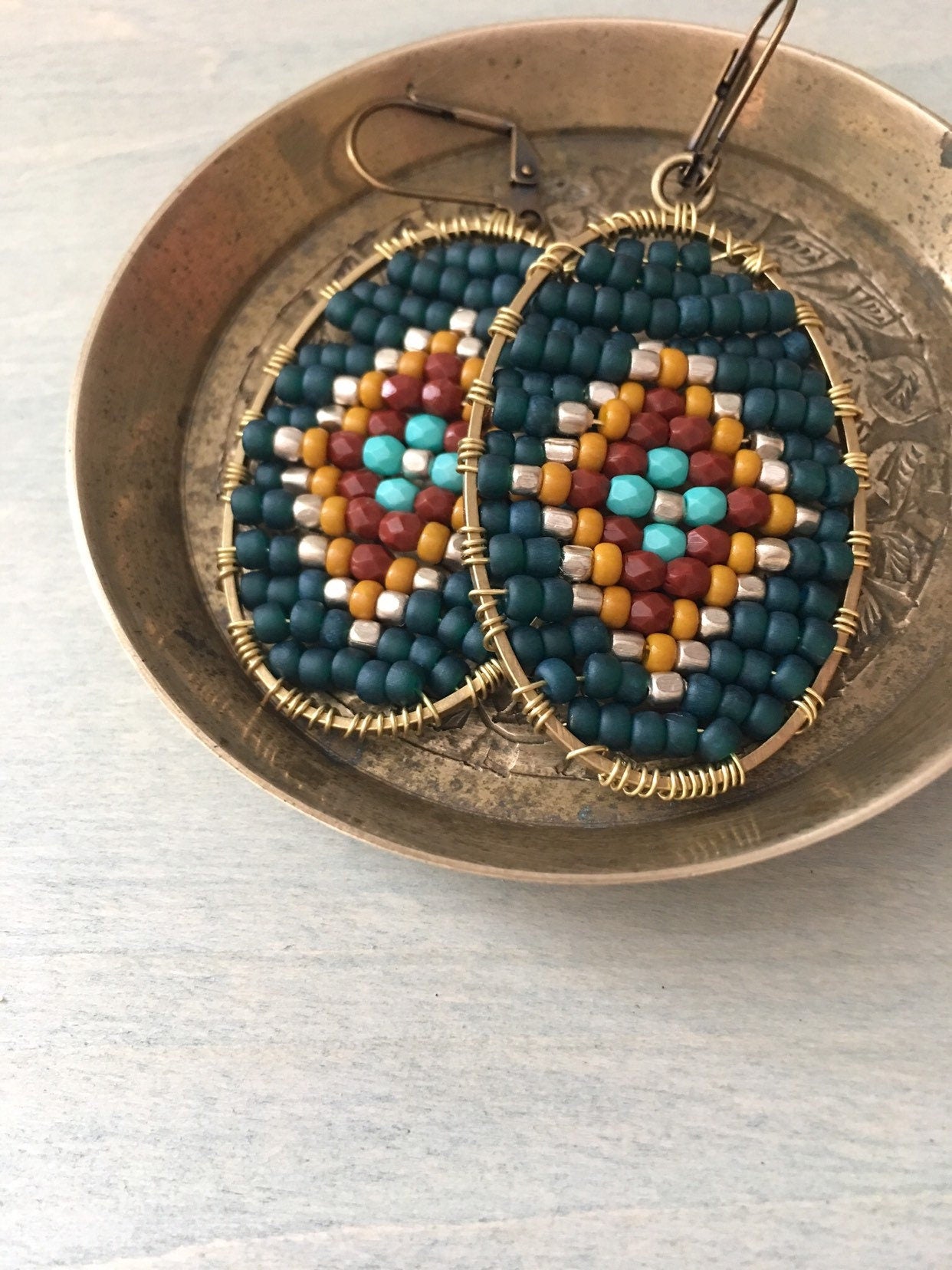 Woven diamond earrings / blue