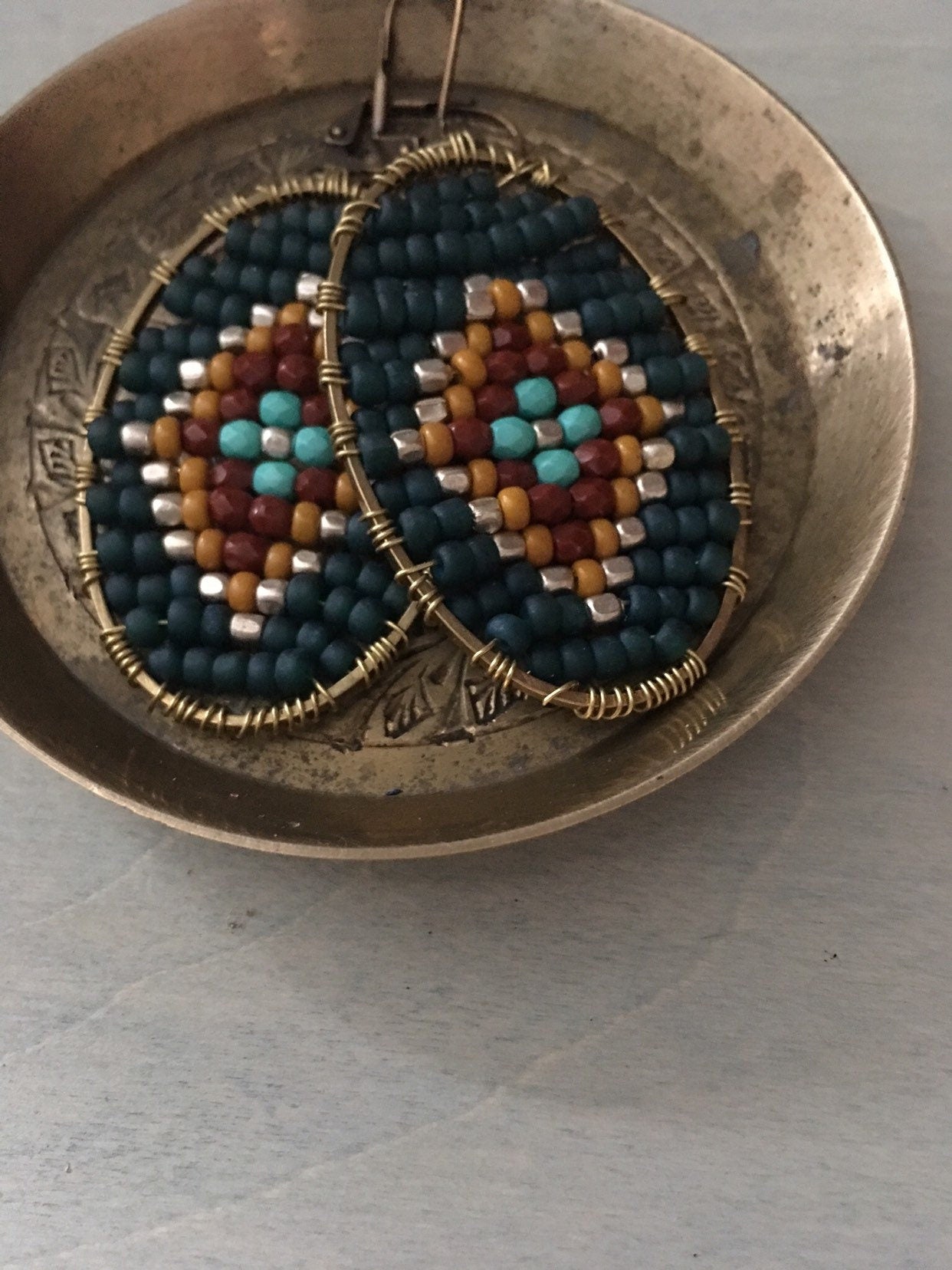 Woven diamond earrings / blue