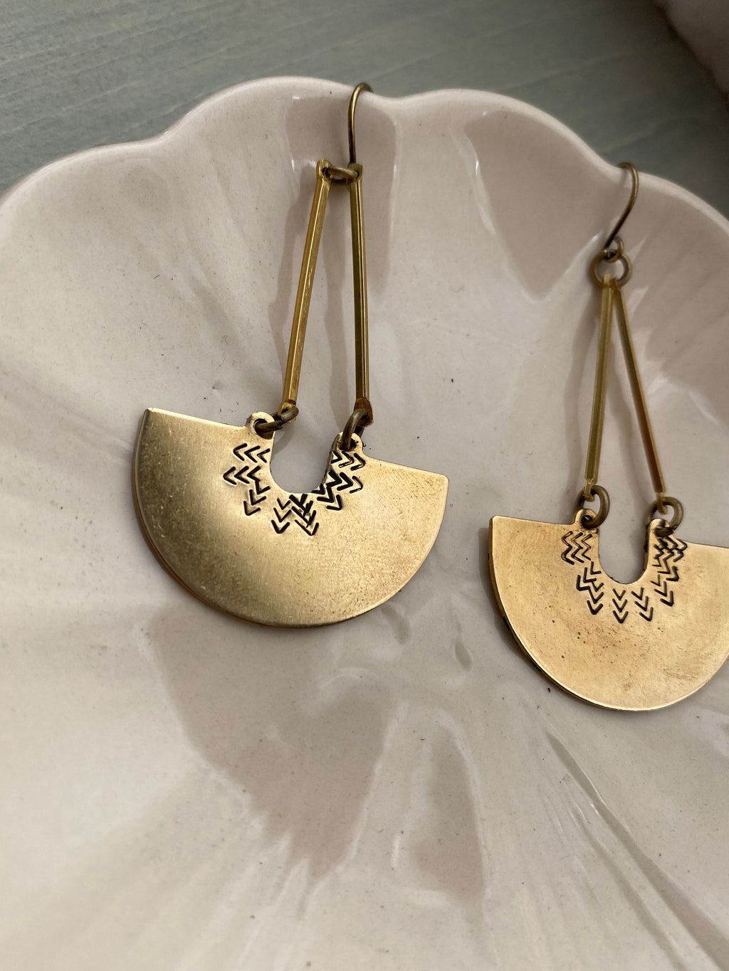 Point the way earrings