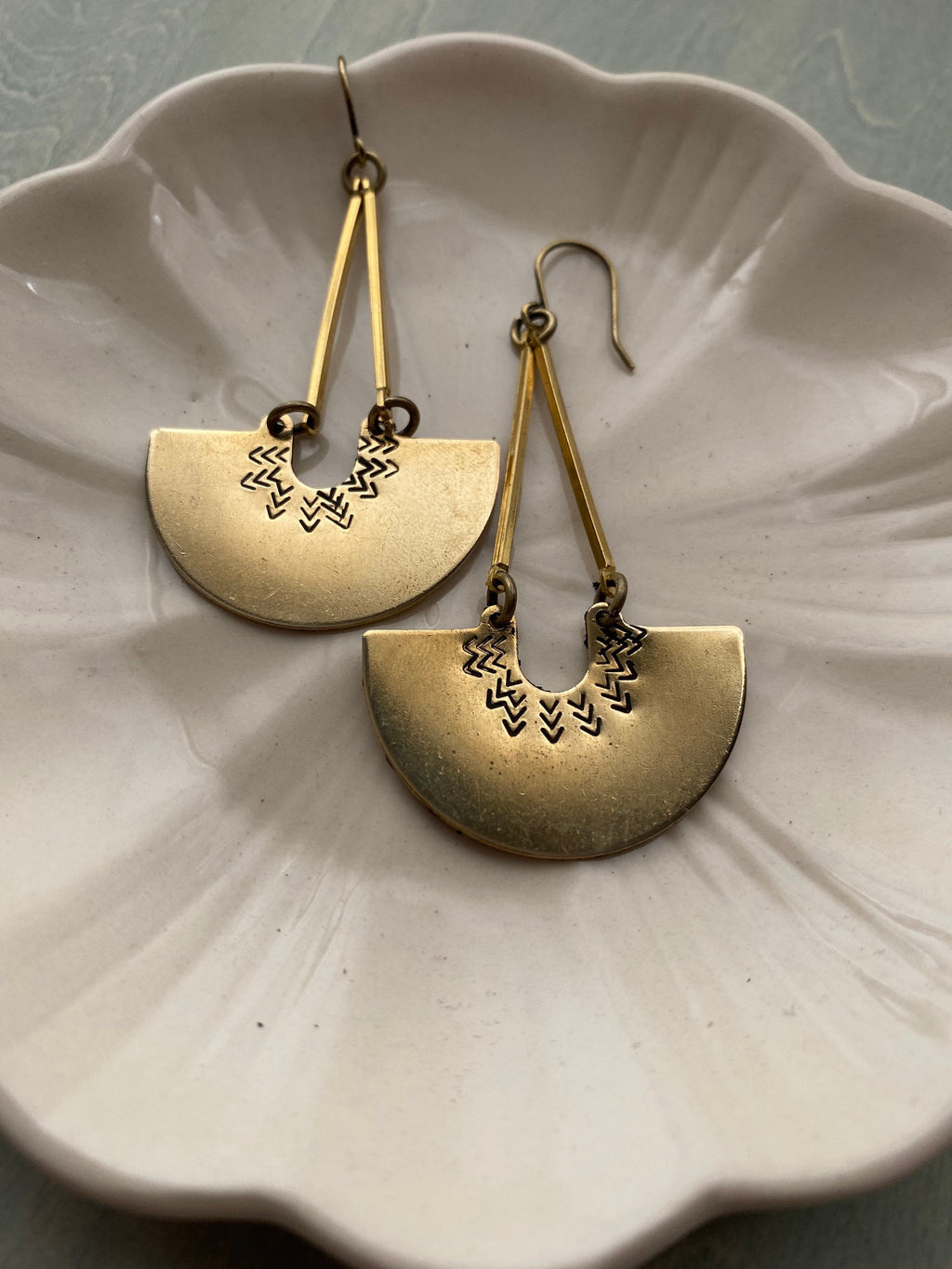 Point the way earrings