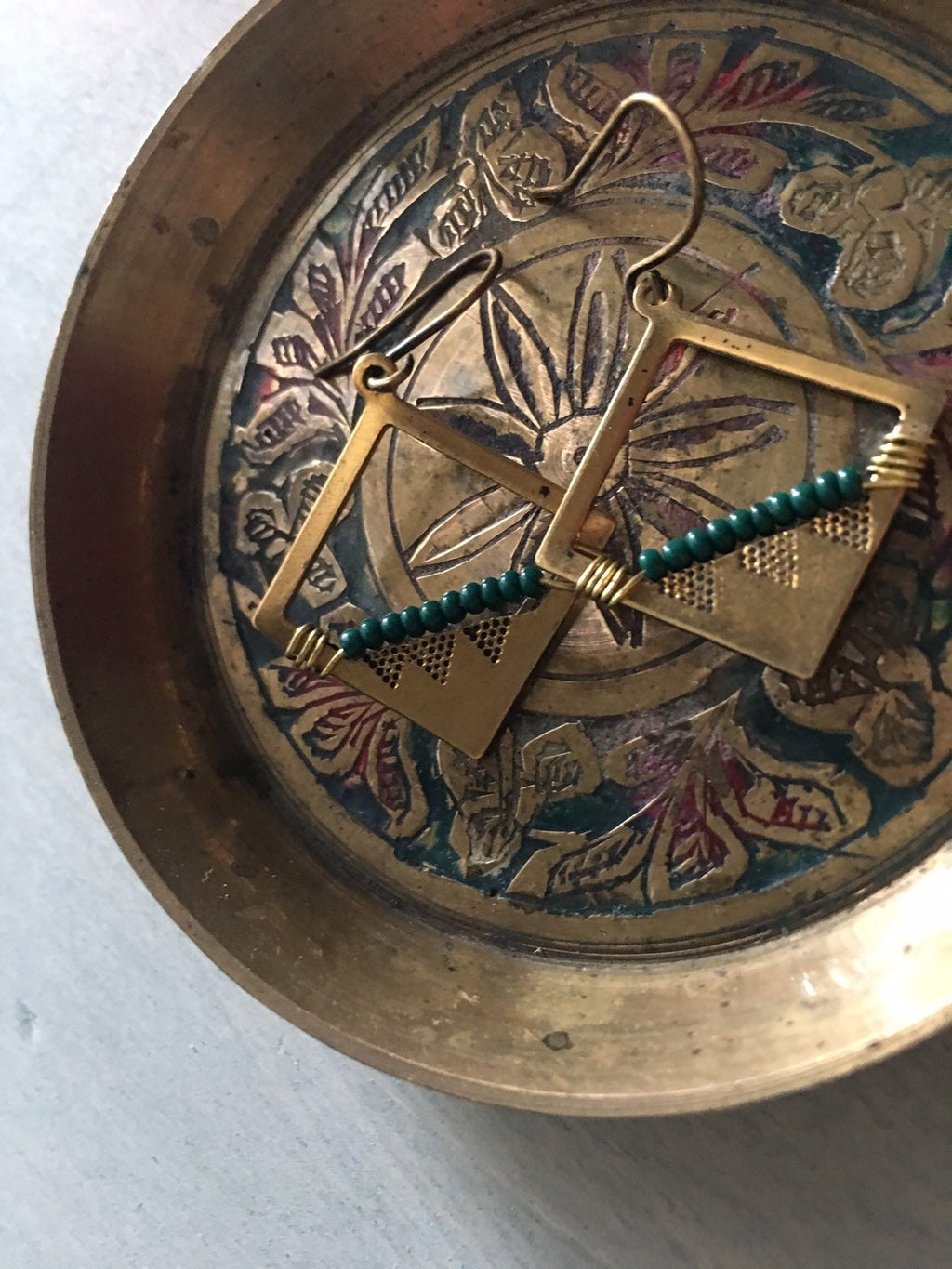 Eye of the storm earrings / green