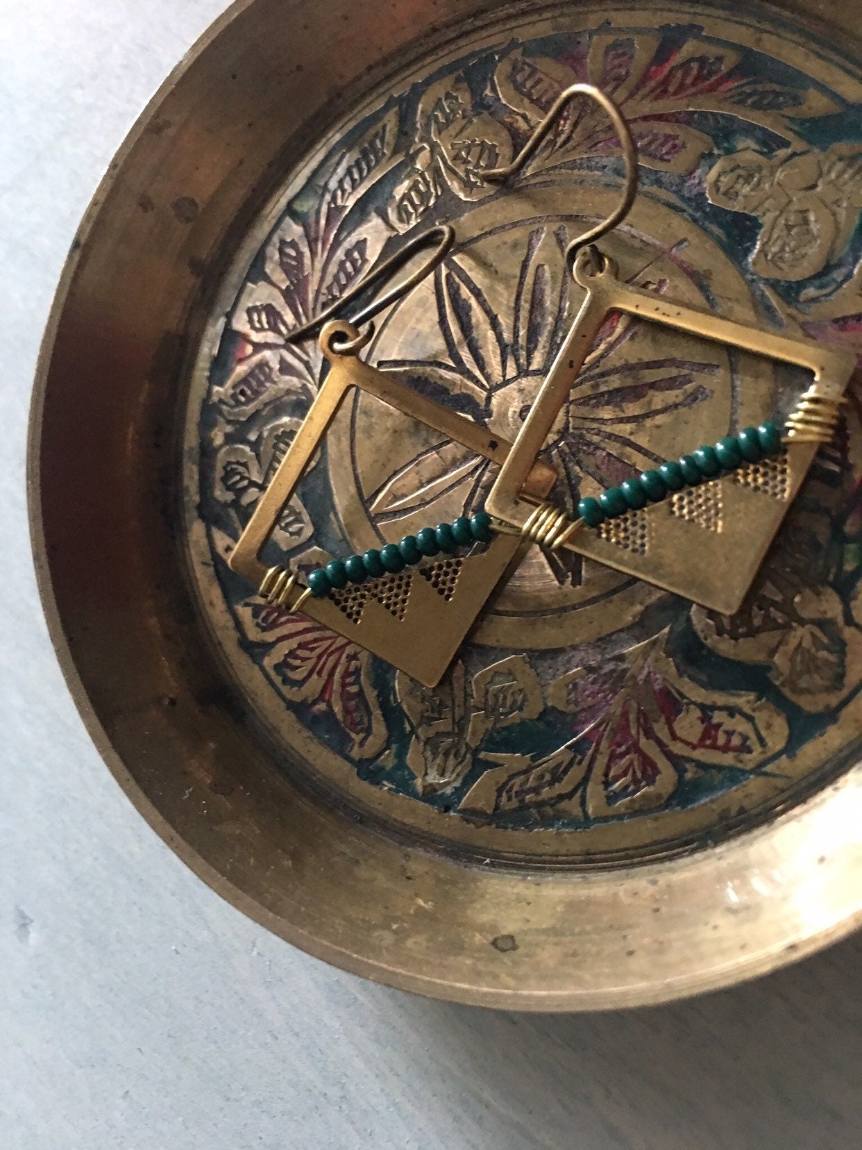 Eye of the storm earrings / green